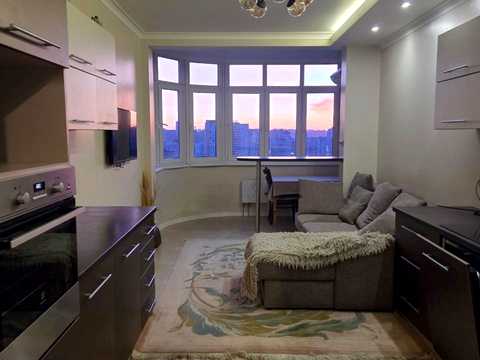 квартира за адресою Драгоманова вул., 40-Е