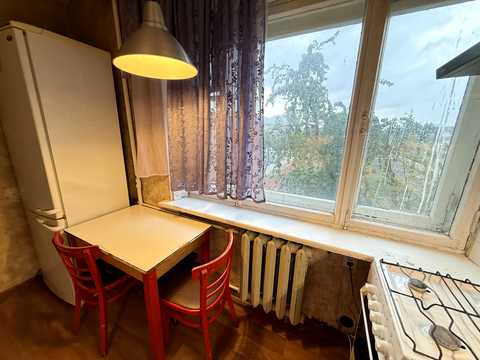 квартира за адресою Київ, Леоніда Каденюка просп. (Юрія Гагаріна), 14-А
