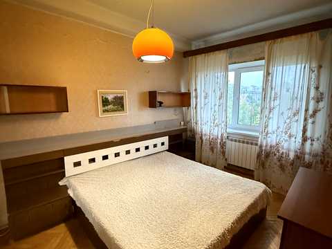 квартира за адресою Київ, Леоніда Каденюка просп. (Юрія Гагаріна), 14-А
