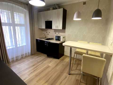 квартира за адресою Лесі Українки вул., 19
