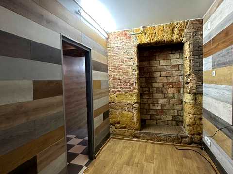 комерційна за адресою Мала Арнаутська вул., 87