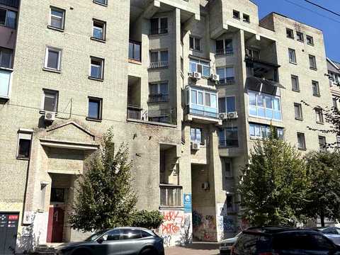 комерційна за адресою Костянтинівська вул., 46-52
