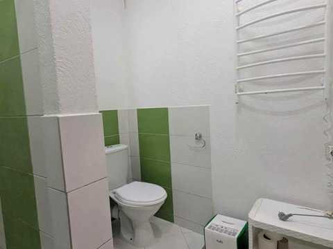 квартира за адресою Хотинська вул., 7