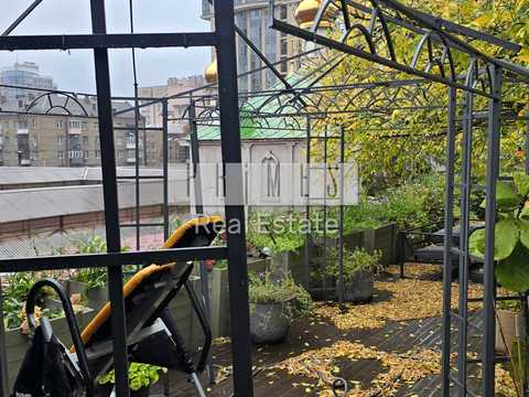 будинок за адресою Велика Васильківська вул. (Червоноармійська), 114-б
