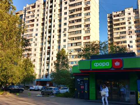 квартира за адресою Феофіла Яновського вул., 1