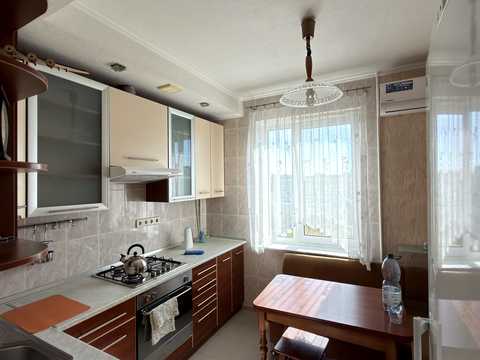 квартира за адресою Милославська вул., 35