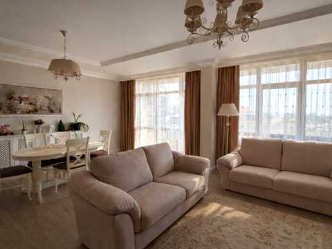 квартира за адресою Ужгород, Університетська вул., 25