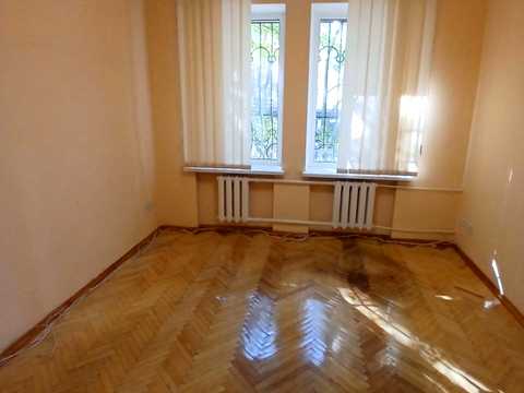 комерційна за адресою Німанська вул., 3