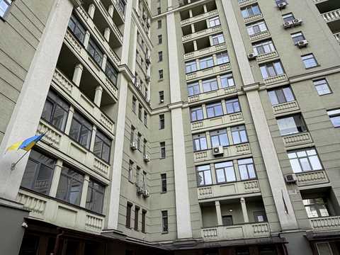 паркоместо по адресу Олеся Гончара ул., 35