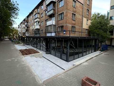 комерційна за адресою Німанська вул., 2
