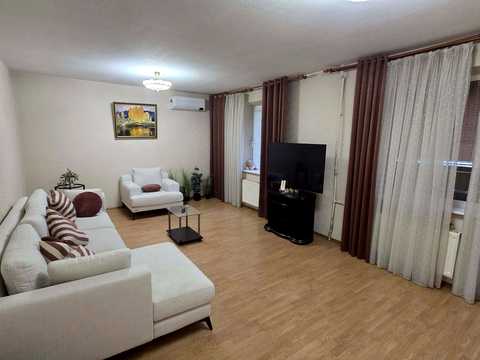 квартира по адресу Урловская ул., 5