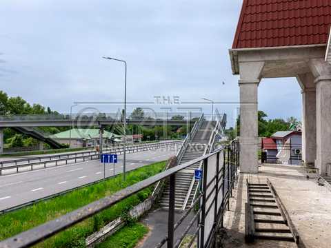 комерційна за адресою Миру вул., 1