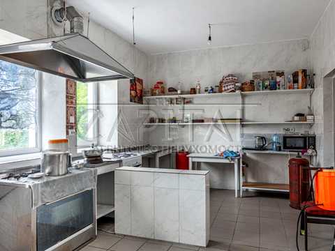 комерційна за адресою Миру вул., 1