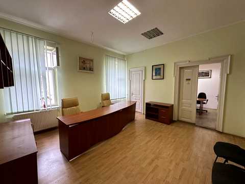 комерційна за адресою Львів, Софії Яблонської вул. (), 9