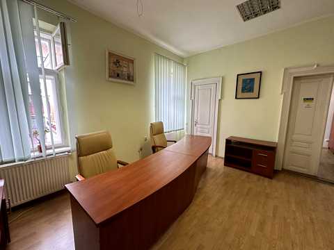 комерційна за адресою Львів, Софії Яблонської вул. (), 9