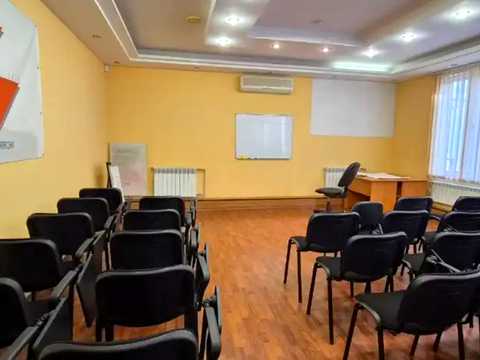 комерційна за адресою Слобожанський просп. (ім. газети Правда), 73