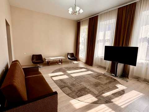 квартира за адресою Базарна вул., 32
