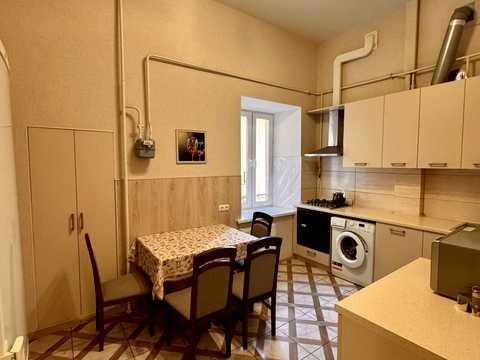 квартира за адресою Базарна вул., 32