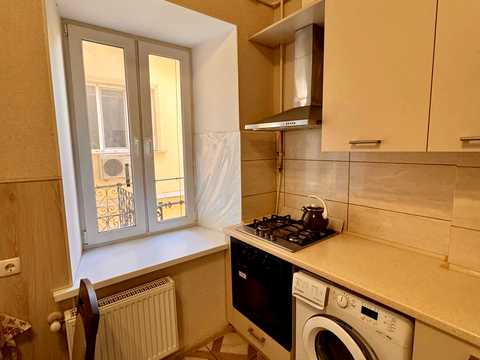 квартира за адресою Базарна вул., 32