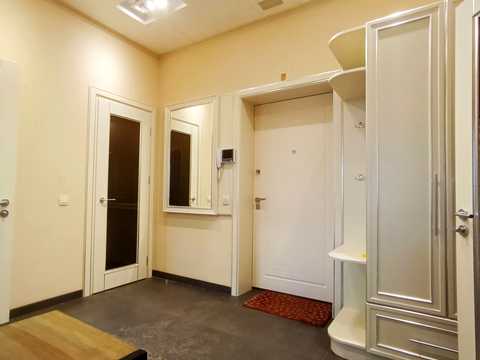 квартира за адресою Дніпровська набережна вул., 14