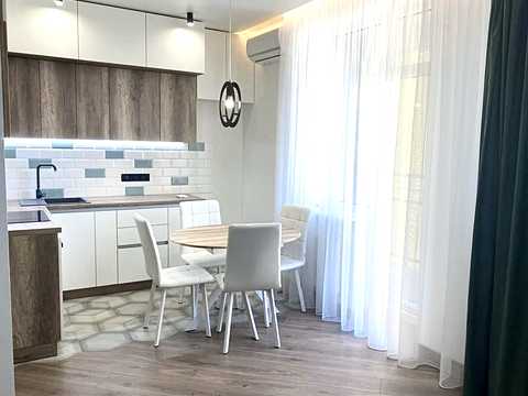 квартира за адресою Михайлівська вул., 8