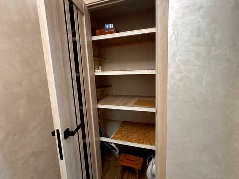 квартира за адресою Хіміків вул., 28 к16-18