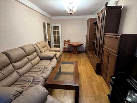 квартира за адресою Дегтярівська вул., 10
