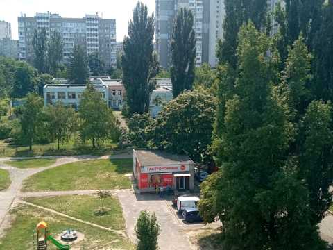 квартира за адресою Богатирська вул., 10