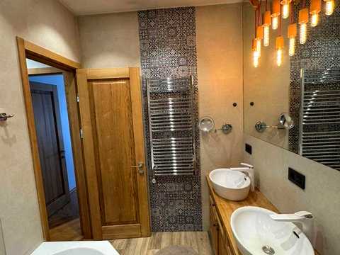 квартира за адресою Академіка Богомольця вул., 8-А