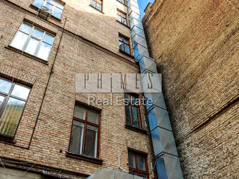 комерційна за адресою Музейний пров., 2