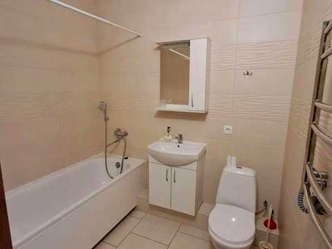 квартира за адресою Ревуцького вул., 54