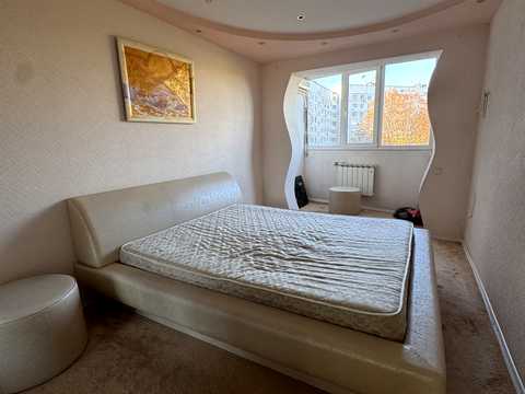 квартира по адресу Амосова ул. (Корчагінців), 13