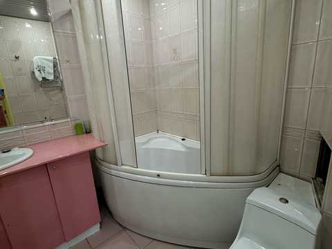 квартира по адресу Амосова ул. (Корчагінців), 13
