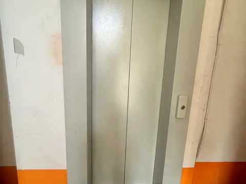 квартира за адресою Лабораторна вул., 46