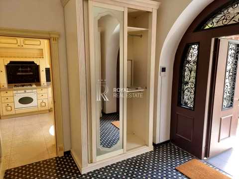 будинок за адресою Павла Загребельного вул. (Миколи Раєвського)