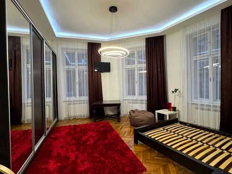 квартира за адресою Академіка Богомольця вул., 10