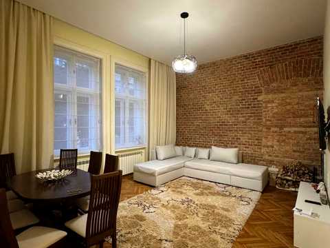 квартира за адресою Академіка Богомольця вул., 10