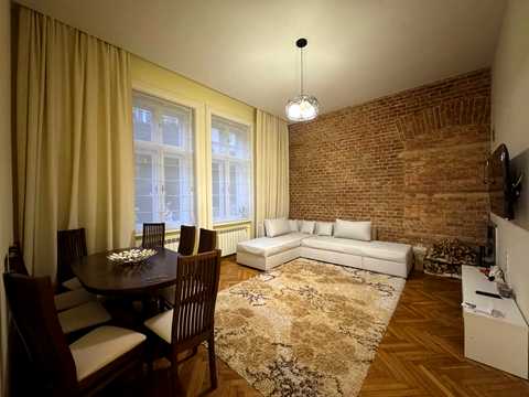 квартира за адресою Академіка Богомольця вул., 10
