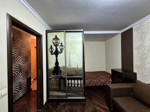 квартира за адресою Загорівська вул. (Багговутівська), 28