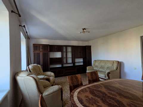 квартира за адресою Федора Караманиць вул. (Ватутіна), 80