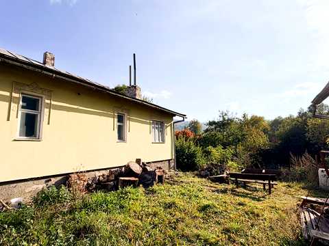 дом по адресу Джерельна-Бічна ул.