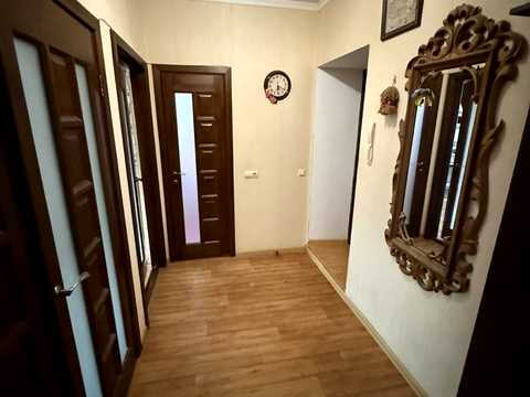 квартира за адресою Зоопаркова вул., 6
