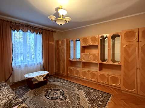 квартира по адресу Молодіжна, 25