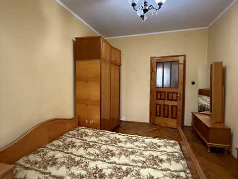 квартира по адресу Молодіжна, 25