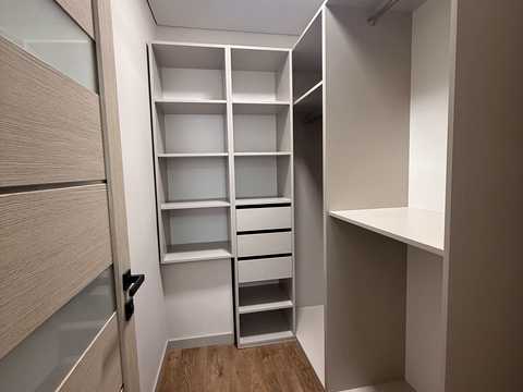 квартира за адресою Героїв 128-ї Бригади вул. (8 Березня), 28