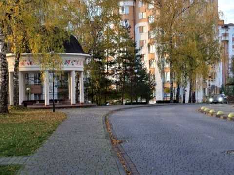 комерційна за адресою Двірська, 2