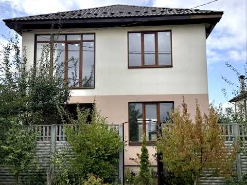 будинок за адресою смт. Ворзель, Петропавлівська