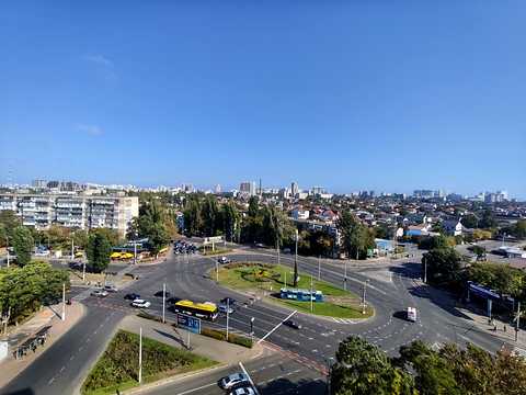 квартира за адресою Академіка Філатова вул., 1