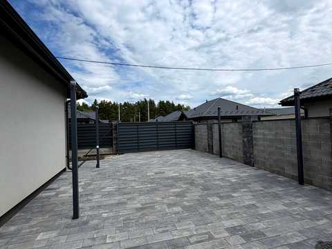 будинок за адресою Успішна