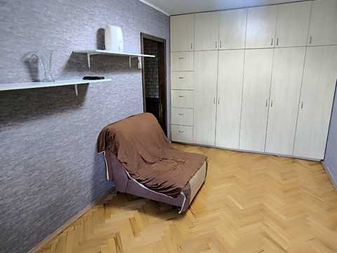 квартира за адресою Академіка Глушкова просп., 22